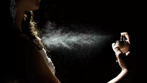 Parfumul tău ești TU. Iată de ce ar trebui să ți-l creezi singură