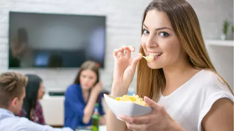 Motivul pentru care simți mereu nevoia să consumi alimente sărate. Uite ce se întâmplă la nivelul organismului
