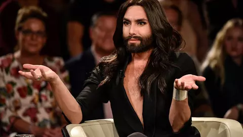 Cum arată Conchita Wurst. Artista travestită a făcut o schimbare radicală de look