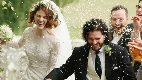Kit Harington şi Rose Leslie s-au căsătorit. Acestea sunt primele imagini de la nunta celor doi actori