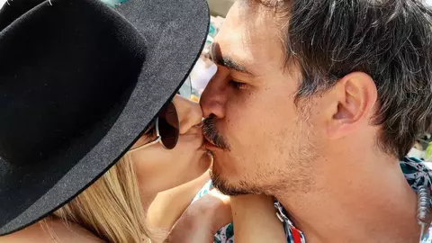 Cum a reacționat tatăl Lidiei Buble când a aflat zvonurile despre căsătoria cântăreței: "Măi fata lui Dumnezeu, ce ți-am zis eu ție?"