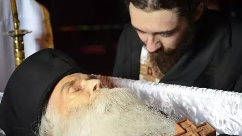 Scrisoarea Părintelui Iustin Pârvu către poporul român NU este scrisă de el. Cine este autorul?