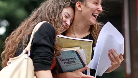 Trei licee dintr-un judeţ al României au avut promovabilitate de 100 la sută la Bacalaureat 2018