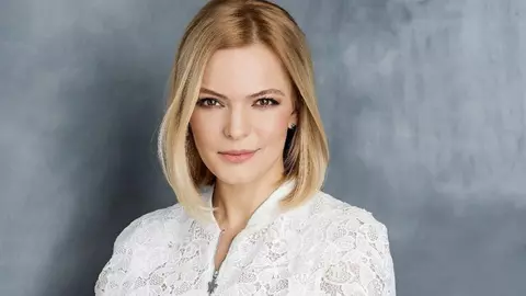 Prima fotografie cu fetița Laviniei Petrea. Uite ce nume special a ales prezentatoarea tv pentru micuța ei