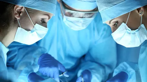 Ce presupune chirurgia Mohs? Metoda modernă pentru tratarea cancerului de piele