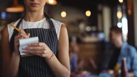 6 motive pentru care să alegi un job sezonier