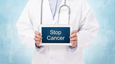 Ce știu românii despre cancer?