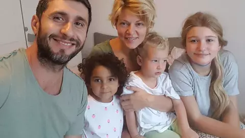 Dana Nălbaru îi dă replica medicului estetician Adina Alberts: "A fi îngrijit are legătură cu curățenia corporală, nu cu a fi mereu scos din țiplă"