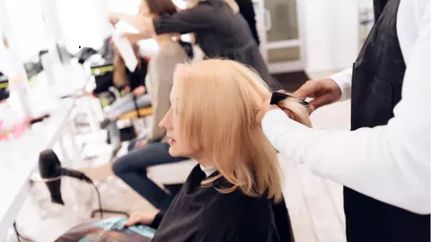 Coafurile care te întineresc cu 10 ani. Ce schimbări ar trebui să faci pentru un look de invidiat?