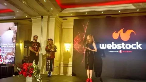 Delia a făcut show la Webstock cu piesa ”Trăiește frumos”