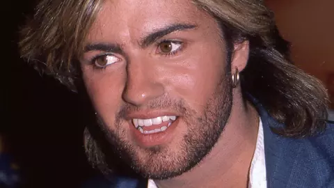 Cine este fiul secret al lui George Michael. Motivul pentru care cântărețul nu a vrut să se afle că are un copil