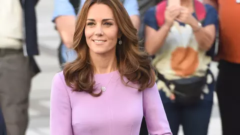 Cele 4 lucruri care nu lipsesc niciodată din geanta lui Kate Middleton