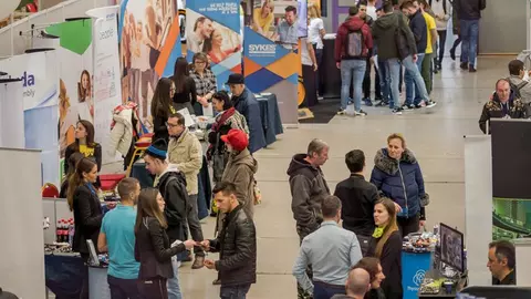 Peste 3.000 de candidați sunt așteptați la Târgul de Cariere Sibiu