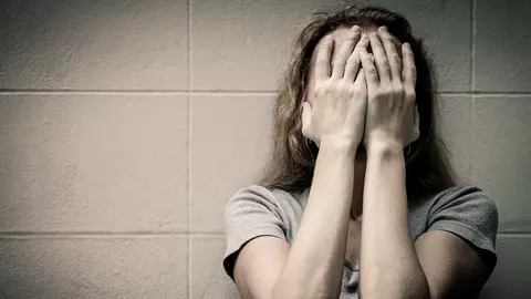 În exclusivitate pentru Avantaje, o dependentă de heroină din România se destăinuie: "Mi-a distrus tinerețea, sănătatea. Am început să vând lucruri din casă și să fur, pentru o doză
