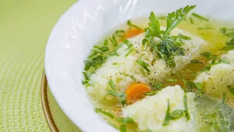 Cum obții găluște de griș perfecte. Secretul dezvăluit de bloggerul culinar Laura Laurențiu