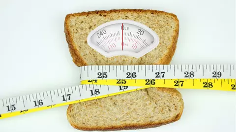 Dacă consumi mai puțini carbohidrați, îți menții greutatea corporală mai mult timp
