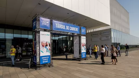 Târgul de Cariere Oradea îi așteaptă pe candidați cu noutăți semnificative: digitalizarea CV-ului și compararea salariului
