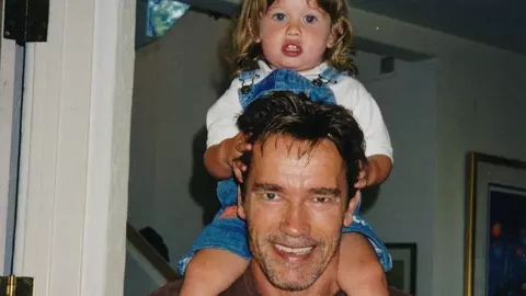 Cum arată fiul lui Arnold Schwarzenegger la 21 de ani? Christopher a pierdut lupta cu kilograme în plus