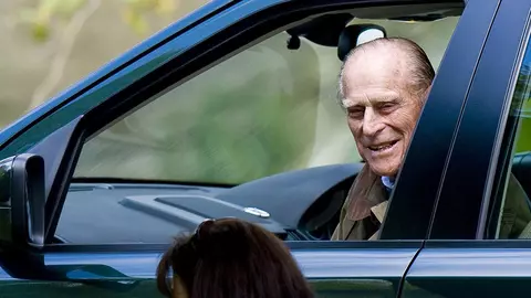 De ce membrii Familiei Regale Britanice nu poartă centura de siguranță