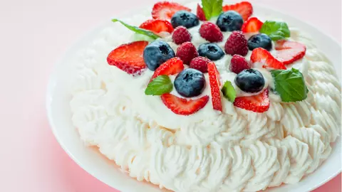 Cel mai bun desert pentru Sf. Ion - Tort de bezele
