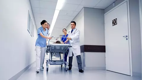 La 12 ani cântărește cât un copil de un an: "Este cel mai mare grad de malnutriţie"