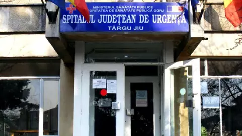 O femeie aflată în stare gravă a murit după ce medicul a refuzat să o consulte. Motivul refuzului, trecut în fişa de observaţie, este revoltător