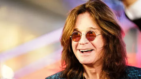 Ozzy Osbourne a fost internat de urgență la spital. Celebrul cântăreț are probleme serioase de sănătate