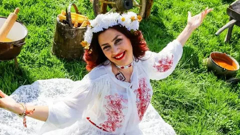 Rona Hartner suferă de o tumoră pe colon – Ce simptome a avut artista înainte să ajungă pe masa de operație