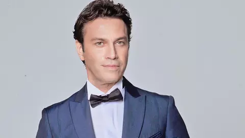 Tenorul Mario Frangoulis în premieră în România