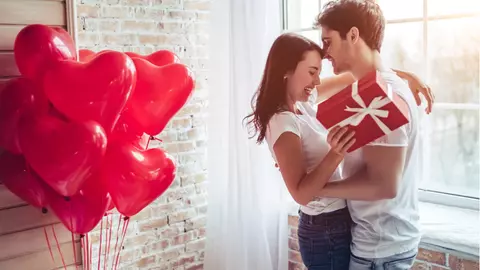 Cadouri de Valentine's Day 2019. Ce poți să îi oferi de Ziua Îndrăgostiților?