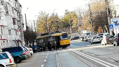 Amenzi aspre pentru călătorii care miros urât, sunt murdari sau înjură în mijloacele de transport în comun