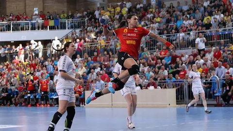 Cristina Neagu, prima sportivă din istoria handbalului recunoscută a patra oară drept cea mai bună din lume