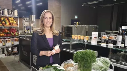 Dieta înainte de Crăciun. Sfaturile oferite de Mihaela Bilic pentru a nu te îngrășa de sărbători
