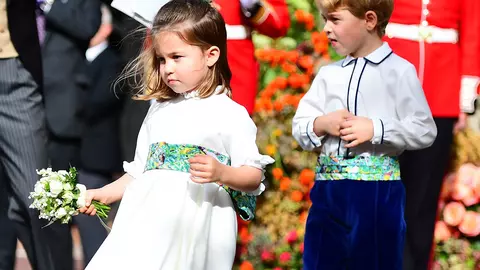 Cum au reacționat Prințul George și Prințesa Charlotte când au aflat de nașterea vărului lor, Archie Harrison Mountbatten-Windsor. Reacția lor a fost adorabilă