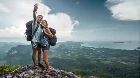 Selfie-urile au fost înlocuite cu stefdie-urile