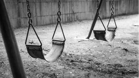 De anul trecut până astăzi, 5.078 de copii români au dispărut de acasă