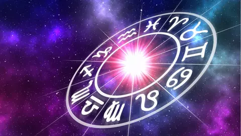 Horoscop vineri, 3 mai. Este momentul în care vor ieși la iveală cele mai mari secrete!