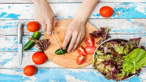 Unde greşeşti când pregăteşti salata?