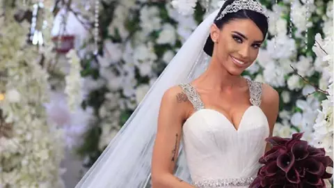 Atunci și acum. Cum arăta Adelina Pestrițu când a îmbrăcat prima oară rochia de mireasă? Transformarea vedetei este spectaculoasă!