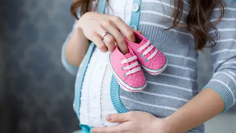 Bucuria imensă a unei familii: S-a născut prima fetiță după 138 de ani