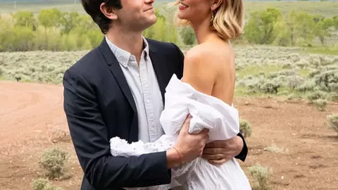 Karlie Kloss și soțul ei Joshua Kushner, părinți pentru prima oară