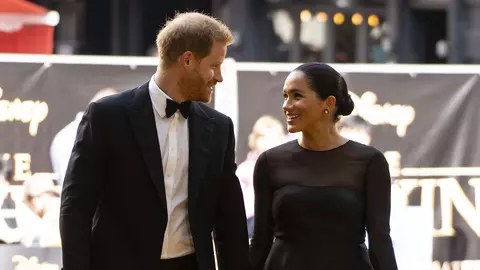 Meghan Markle, strălucitoare la premiera europeană a filmului „Regele Leu''