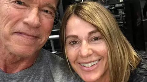 Cum au fost surprinși Nadia Comăneci și Arnold Schwarzenegger. Fosta mare campioană mondială a sărbătorit 43 de ani de la primul 10 din istoria gimnasticii