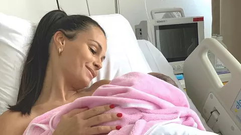 Anca Sînă Serea, obligată să nască prin cezariană după ce a născut natural de cinci ori! „Am aflat o veste șocantă''