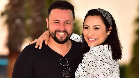 Andra a împlinit 33 de ani! Îți mai aduci aminte cum arăta artista când s-a lansat? Avea părul roșcat și foarte lung!