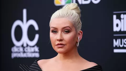 Știai că artista Christina Aguilera a participat la ediția a X-a a Festivalului Cerbul de Aur din anul 1997