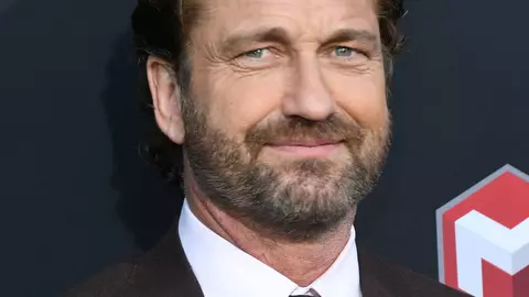 Cum arată iubita lui Gerard Butler? Au făcut senzație pe covorul roșu!