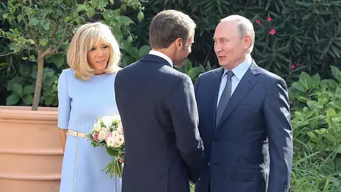 Emmanuel și Brigitte Macron, întâlnire cu președintele rus Vladimir Putin, în Franța
