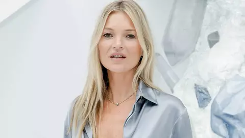 Kate Moss, în costum de baie la 45 de ani. Cum arată astăzi celebrul fotomodel?