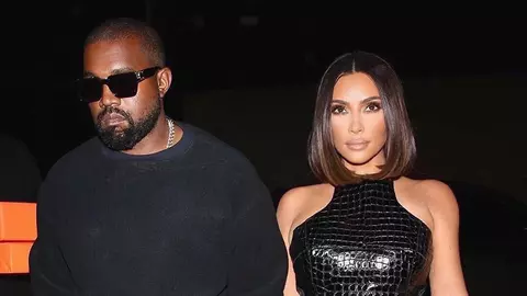 Prima fotografie cu toți cei patru copii ai vedetei de reality show Kim Kardashian